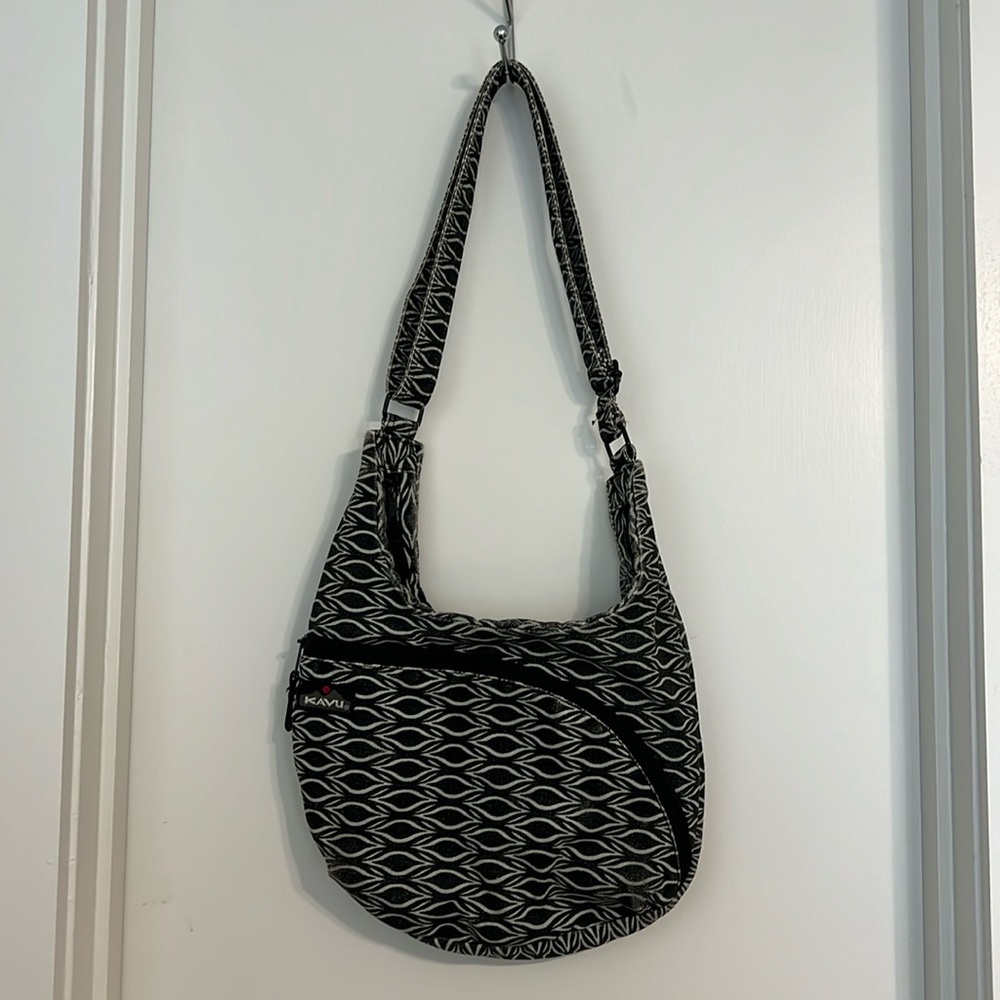 Kavu cross body bag